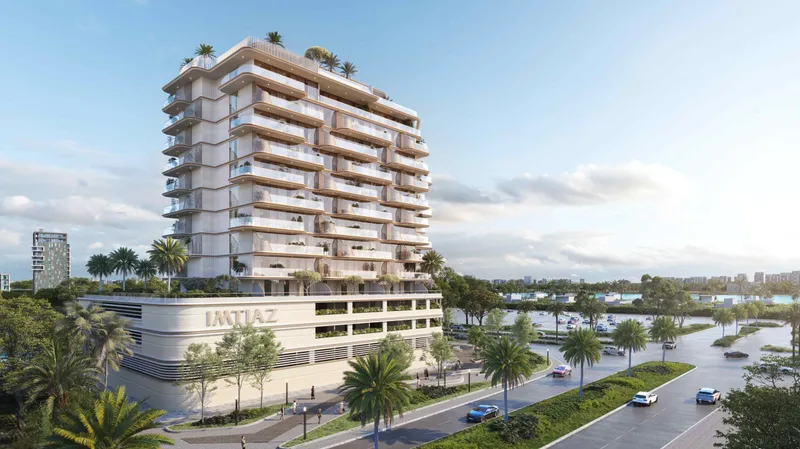 Sunset Bay Grand by Imtiaz tower seen from the boulevard on Dubai Islands