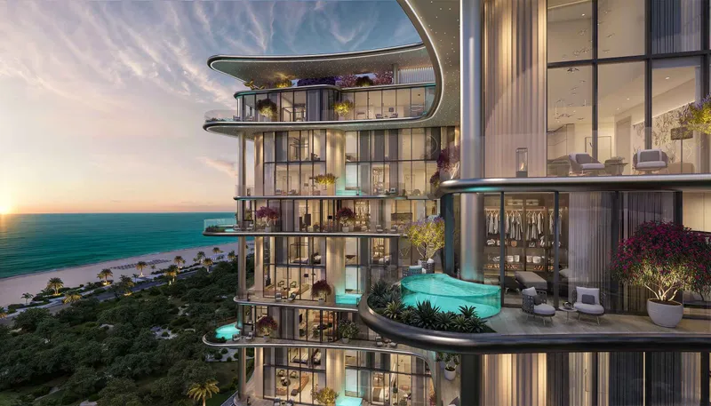 Terrace pools and glazed living rooms on the upper floors of Villa del Gavi